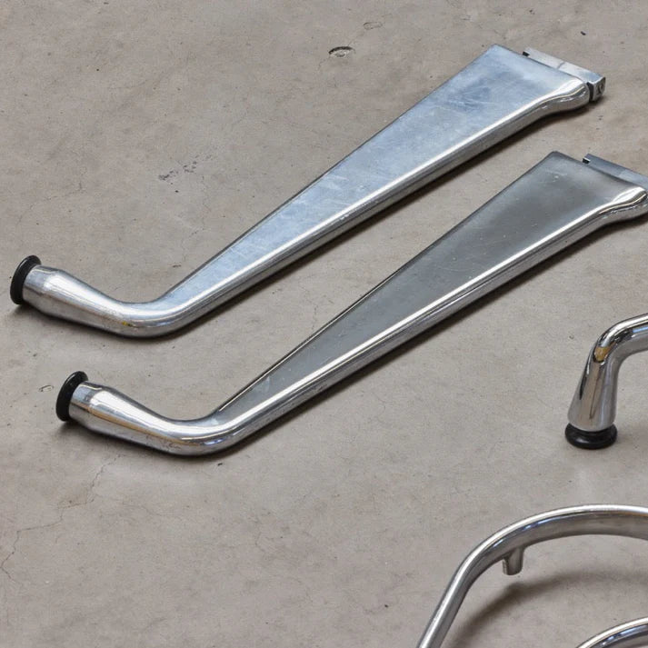 Eames Segmented Table Chrome, lengths 180-280 cm, width 130 cm