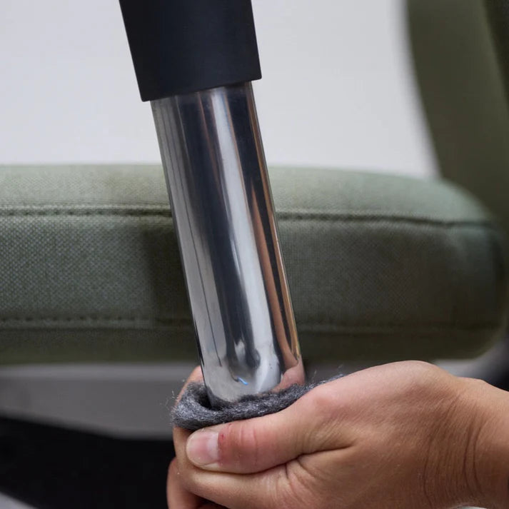 ID Trim L – Rahmenfarbe basic dark, Untergestell Kunststoff basic dark